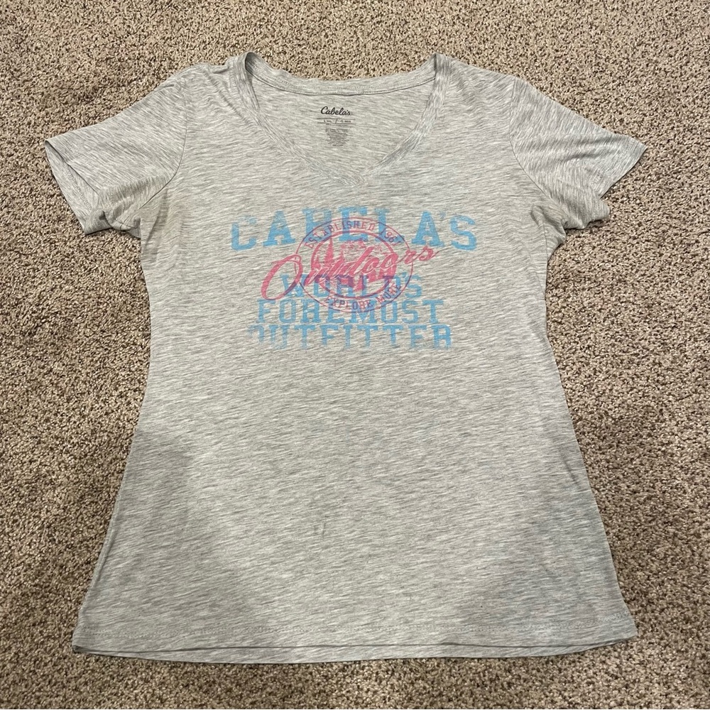 ***Relisting Soon*** BOGO Cabela’s heather grey logo t-shirt